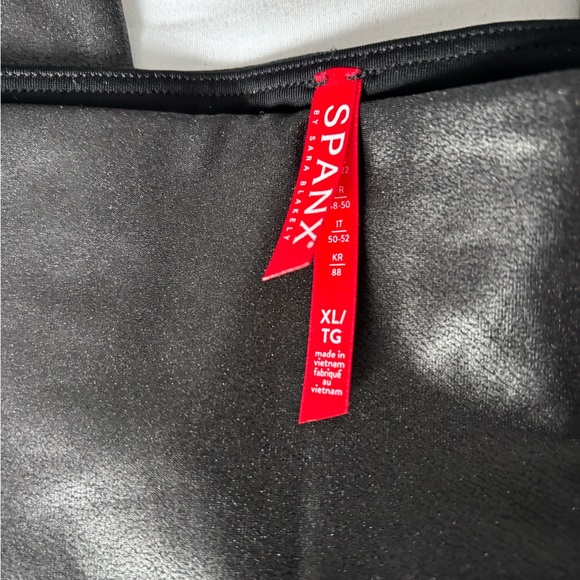 Spanx Faux Leather Women's Leggings - Picture 3 of 6